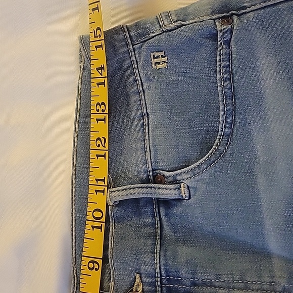 Tommy Hilfiger Women's Blue Denim Shorts, Size: 8 - Picture 7 of 11